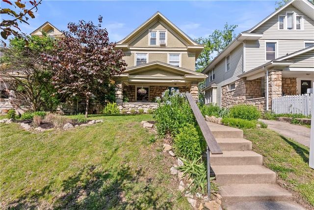 4136 CHARLOTTE Street, Kansas City, MO 64110