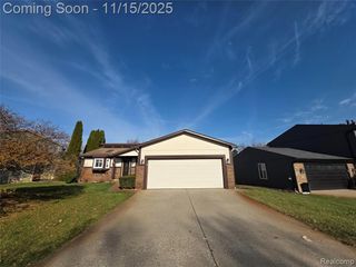 1455 Spruce Drive, Commerce Twp, MI 48390