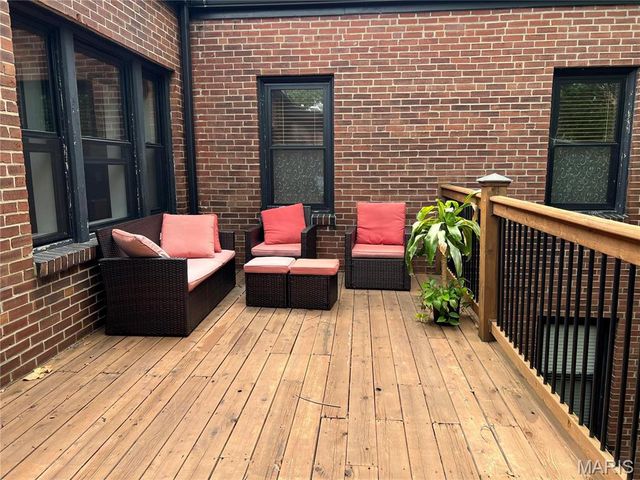 319 N Taylor Avenue C, St Louis, MO 63108