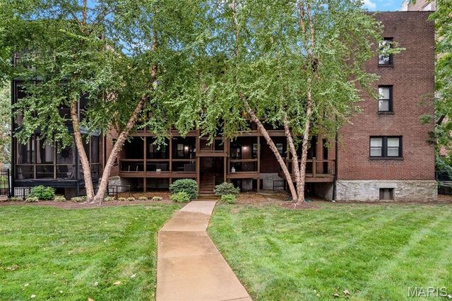 319 N Taylor Avenue C, St Louis, MO 63108