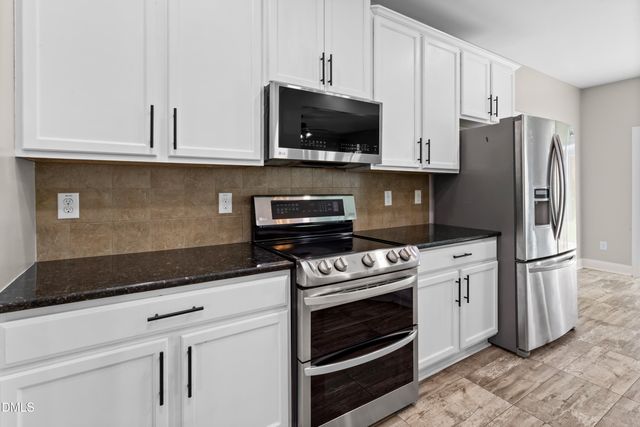 189 Kentucky Derby Lane, Lillington, NC 27546