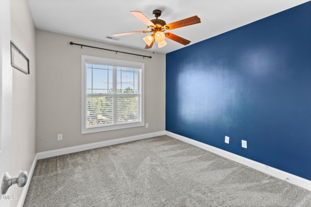 189 Kentucky Derby Lane, Lillington, NC 27546