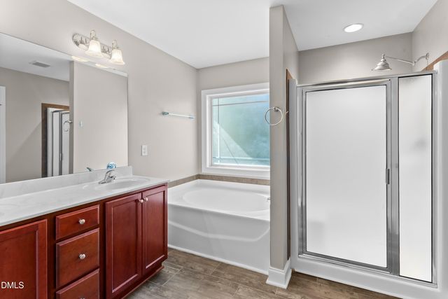 189 Kentucky Derby Lane, Lillington, NC 27546