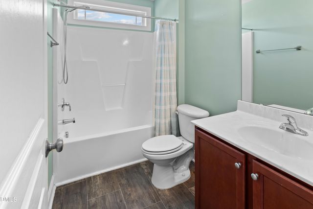 189 Kentucky Derby Lane, Lillington, NC 27546