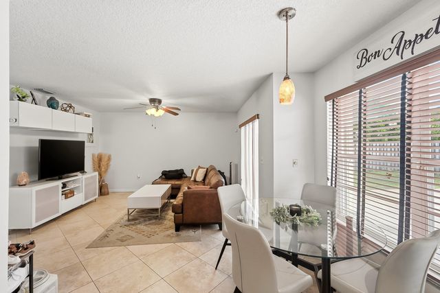 3275 NW 122nd Avenue, Sunrise, FL 33323
