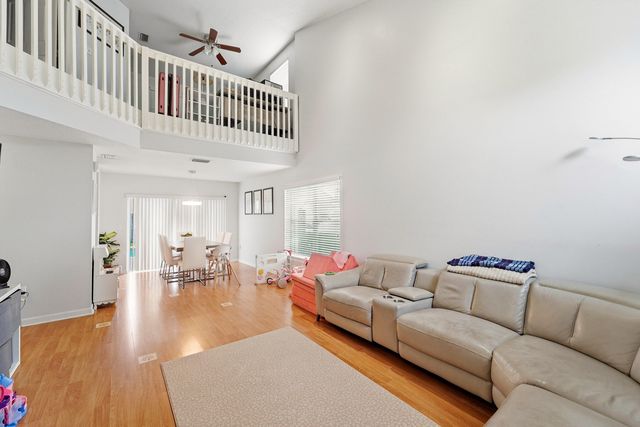 3275 NW 122nd Avenue, Sunrise, FL 33323