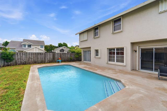 3275 NW 122nd Avenue, Sunrise, FL 33323