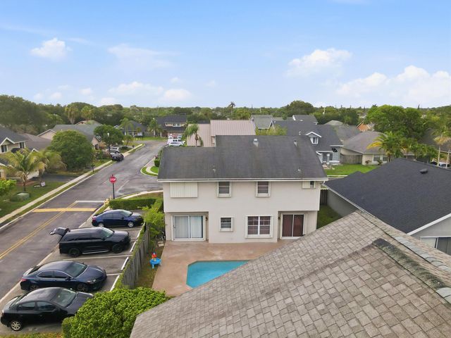 3275 NW 122nd Avenue, Sunrise, FL 33323