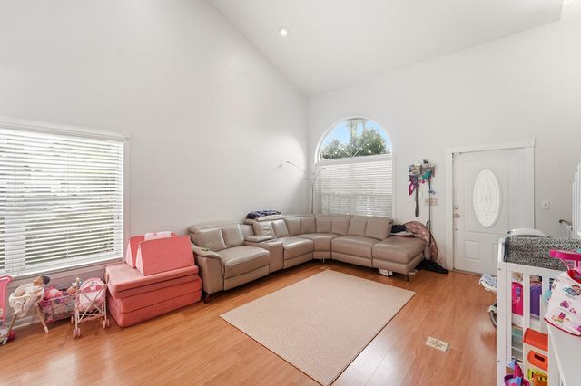 3275 NW 122nd Avenue, Sunrise, FL 33323