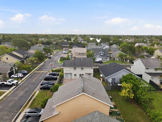 3275 NW 122nd Avenue, Sunrise, FL 33323