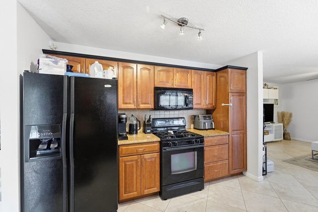 3275 NW 122nd Avenue, Sunrise, FL 33323
