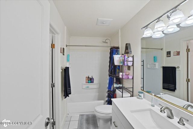 560 Izembek Circle, Anchorage, AK 99508