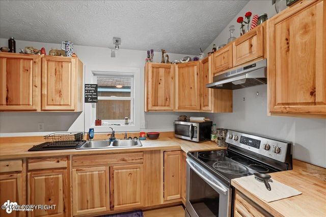 560 Izembek Circle, Anchorage, AK 99508