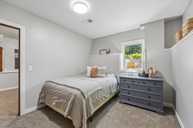 4950 150th Lane NW, Anoka, MN 55303