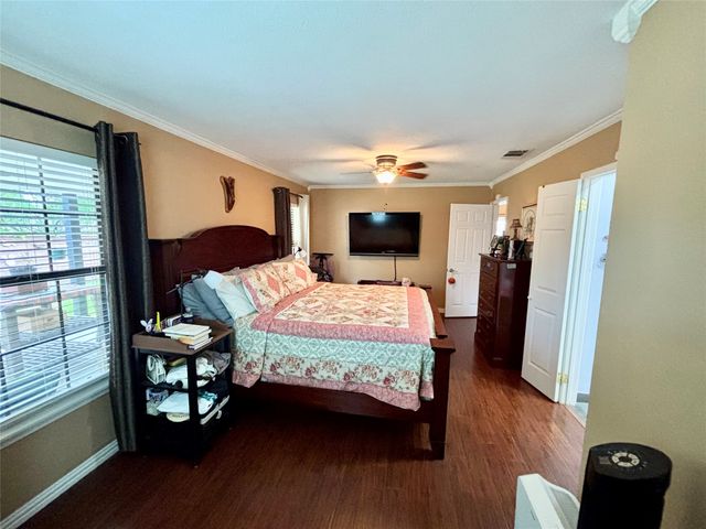 225 California Drive, Glenn Heights, TX 75154