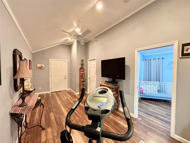 225 California Drive, Glenn Heights, TX 75154