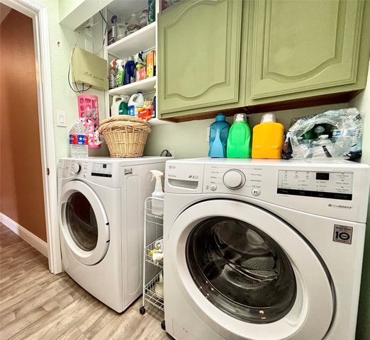 225 California Drive, Glenn Heights, TX 75154