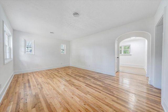 323 Whittaker AVE NE, Roanoke, VA 24012