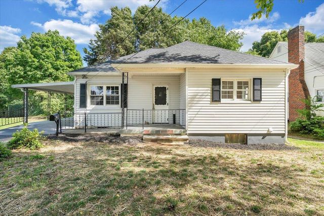 323 Whittaker AVE NE, Roanoke, VA 24012