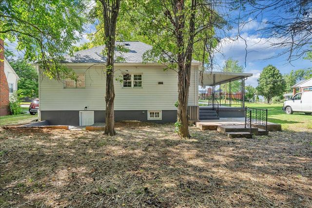 323 Whittaker AVE NE, Roanoke, VA 24012