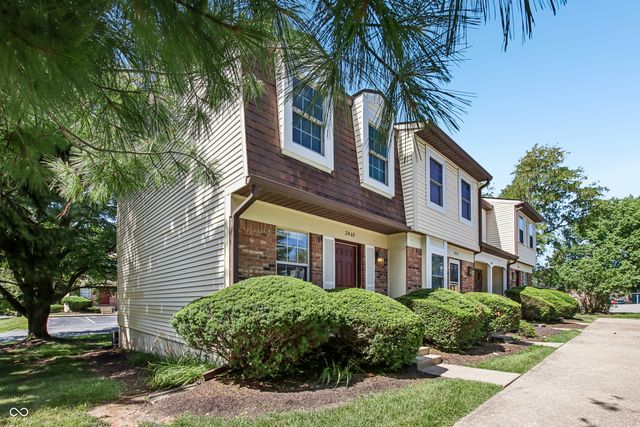 2460 S Burberry Lane, Bloomington, IN 47401