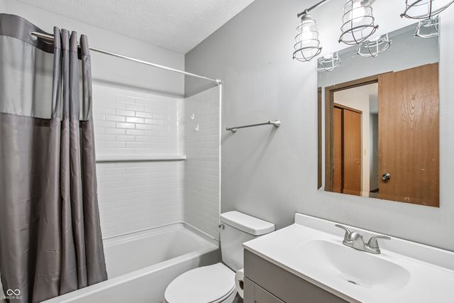 2460 S Burberry Lane, Bloomington, IN 47401