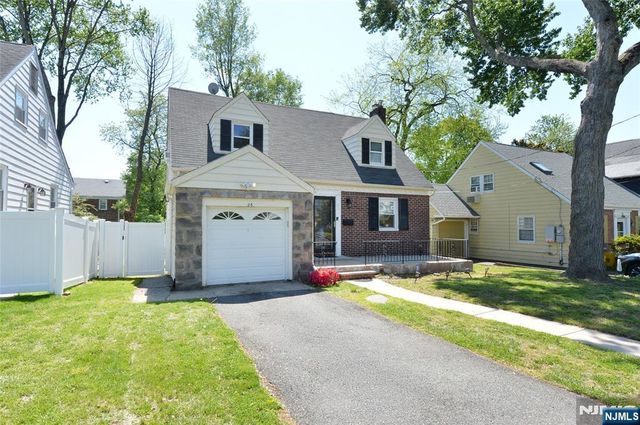 26 Bennett Road, Teaneck, NJ 07666