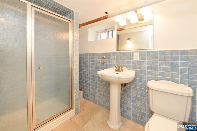 26 Bennett Road, Teaneck, NJ 07666