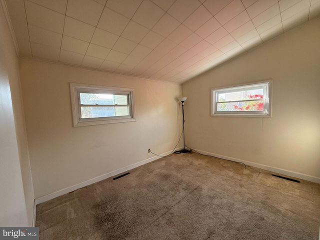 644 N COLES AVE, Maple Shade, NJ 08052