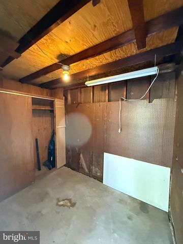 644 N COLES AVE, Maple Shade, NJ 08052