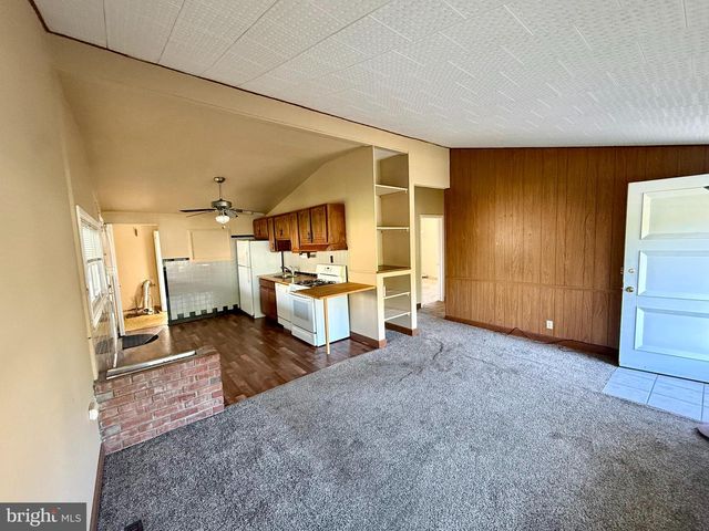 644 N COLES AVE, Maple Shade, NJ 08052