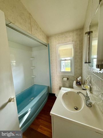 644 N COLES AVE, Maple Shade, NJ 08052