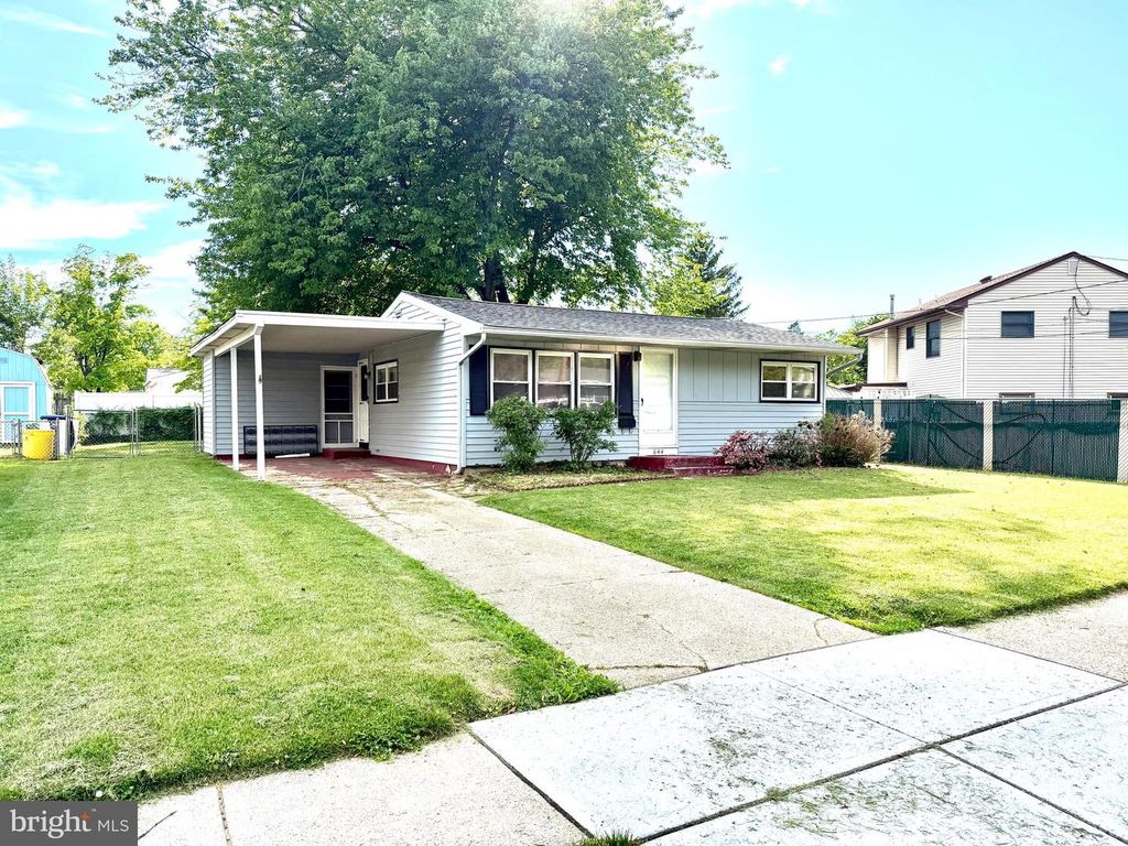 644 N COLES AVE, Maple Shade, NJ 08052