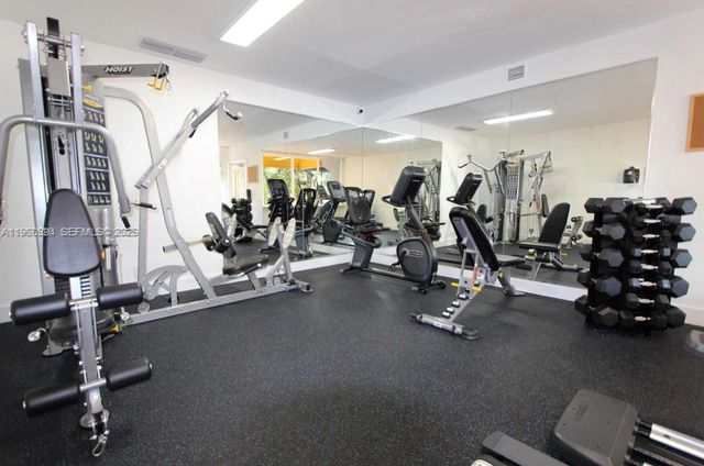 801 NW 47th Ave 711W, Miami, FL 33126