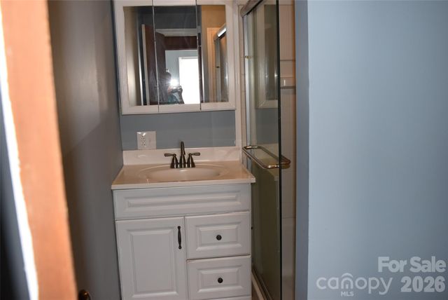 2825 Long Avenue E, Ranlo, NC 28054