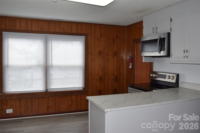 2825 Long Avenue E, Ranlo, NC 28054