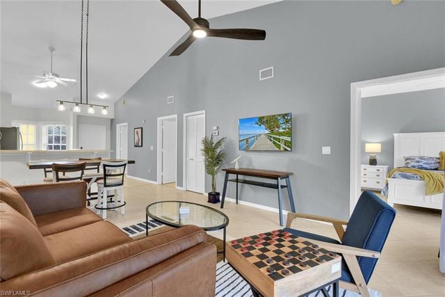 9165 Celeste Dr Unit 303 3-303, Naples, FL 34113