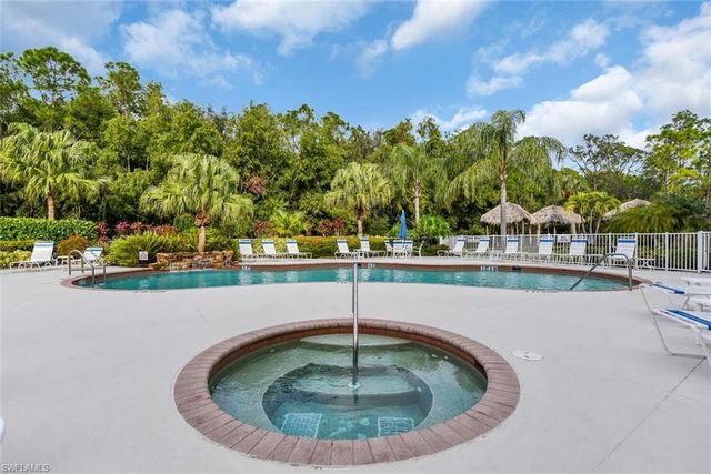 9165 Celeste Dr Unit 303 3-303, Naples, FL 34113