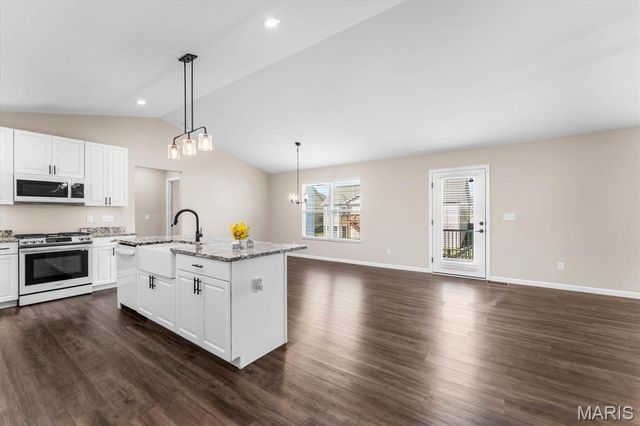 1433 Victoria Square Court, O'fallon, IL 62269