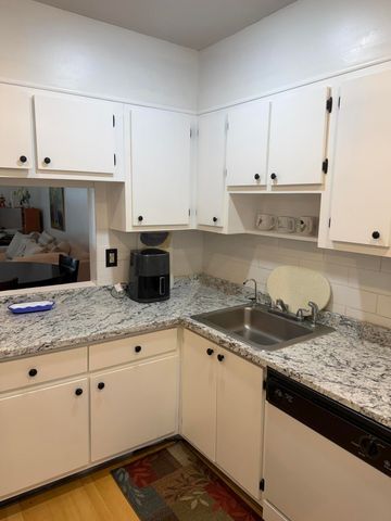 7405 W Atlantic Boulevard 201, Margate, FL 33063