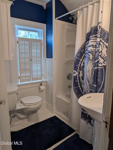 20 Easterly Street, Gloversville, NY 12078