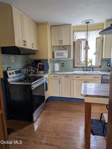 20 Easterly Street, Gloversville, NY 12078