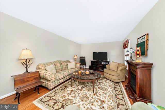 39 PLEASANT ACRES DR, Thurmont, MD 21788