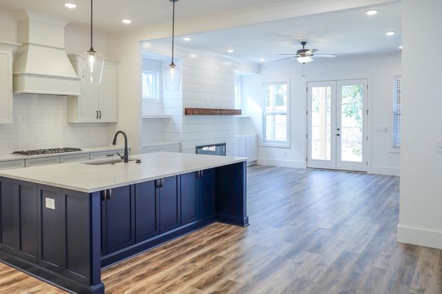 2818 Valley Rd, Nashville, TN 37215