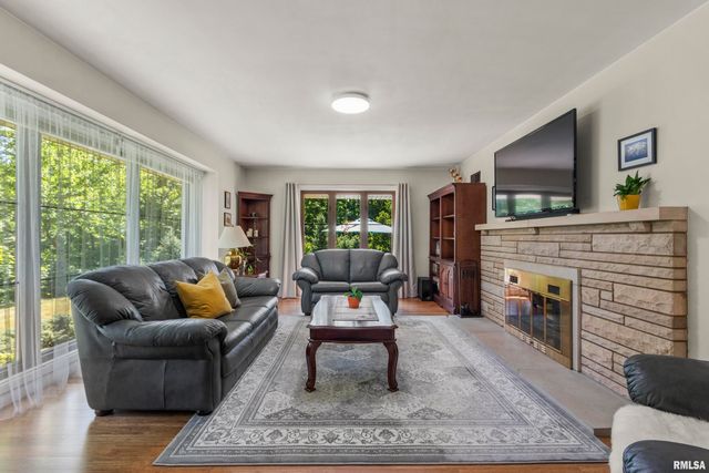 9310 N FRYE Road, Peoria, IL 61615