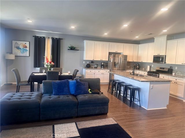 1433 Chardonnay, San Jacinto, CA 92582