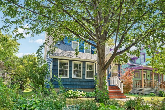 876 18th Avenue SE, Minneapolis, MN 55414