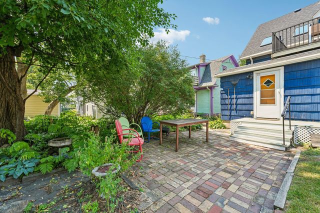 876 18th Avenue SE, Minneapolis, MN 55414