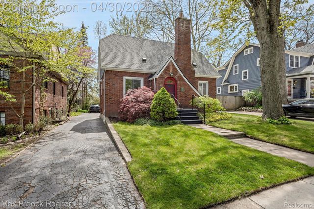 429 W Drayton Street, Ferndale, MI 48220