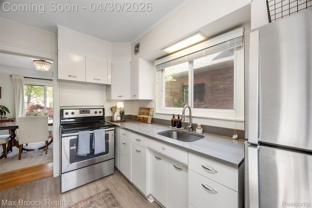 429 W Drayton Street, Ferndale, MI 48220